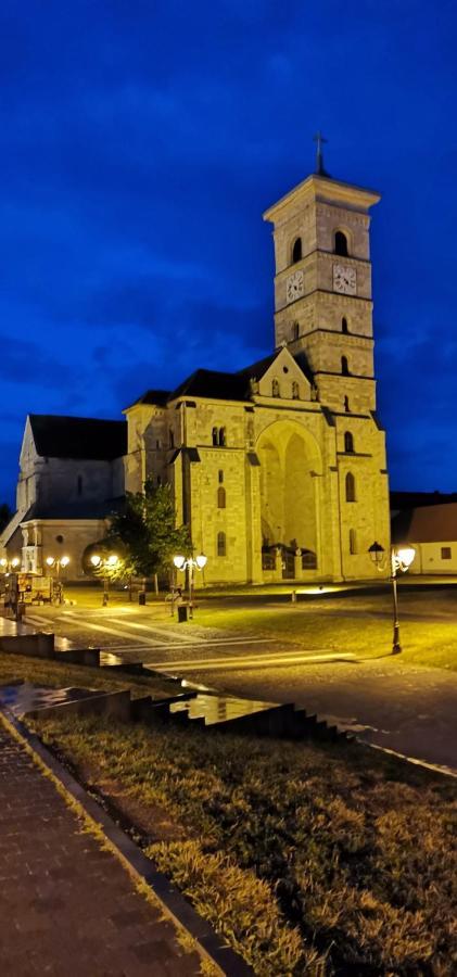 Alba Iulia - Apartament In Inima Transilvaniei Exteriör bild
